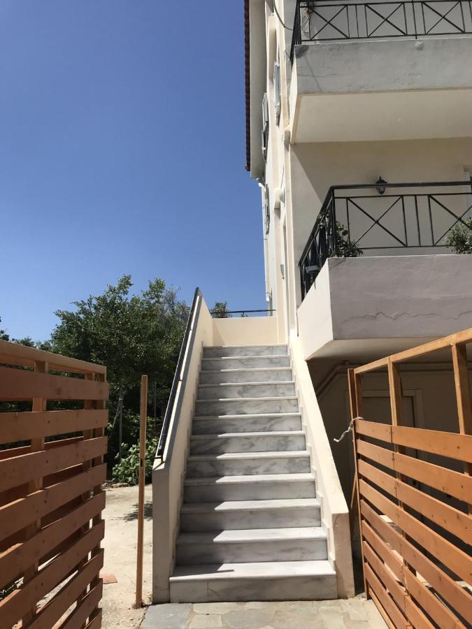 Beautiful Maisonette With A View To The Mountains And The Sea Agia Marina  Exterior photo